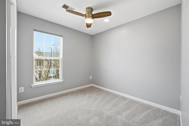 47456 SHARPSKIN ISLAND SQ, Sterling, VA 20165