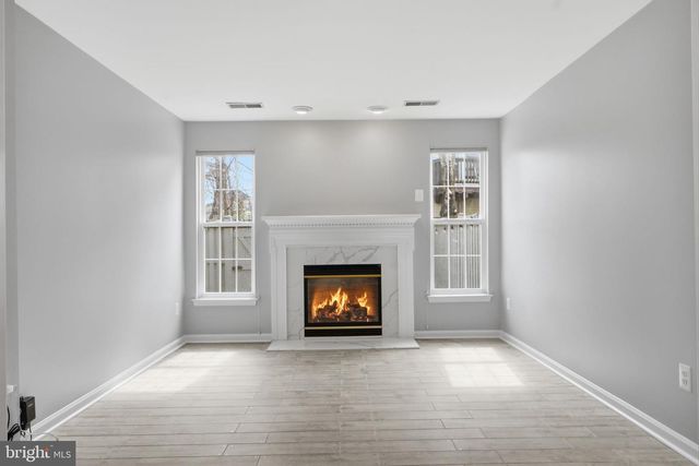 47456 SHARPSKIN ISLAND SQ, Sterling, VA 20165