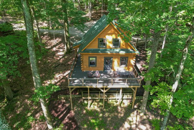 1575 Curly Shingles Road, Nashville, IN 47448