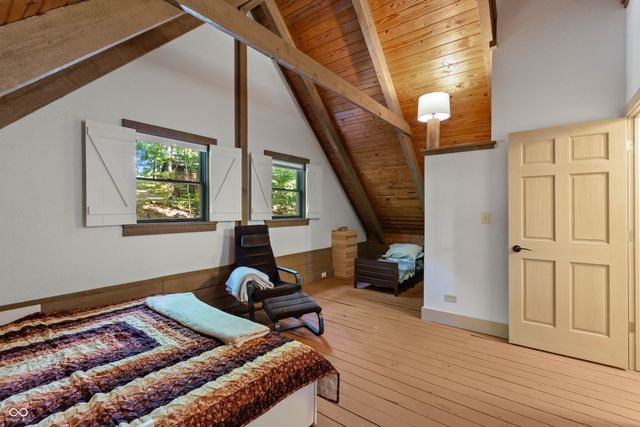 1575 Curly Shingles Road, Nashville, IN 47448