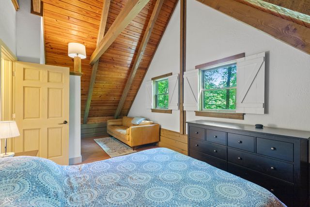 1575 Curly Shingles Road, Nashville, IN 47448