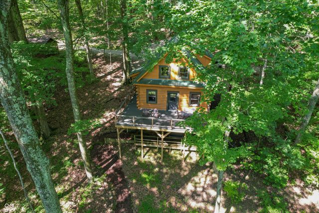 1575 Curly Shingles Road, Nashville, IN 47448