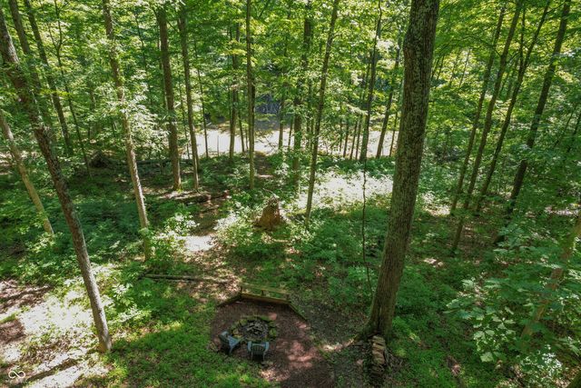 1575 Curly Shingles Road, Nashville, IN 47448