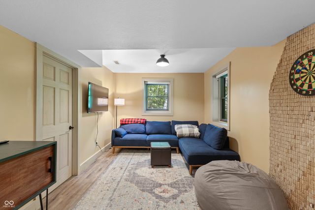 1575 Curly Shingles Road, Nashville, IN 47448