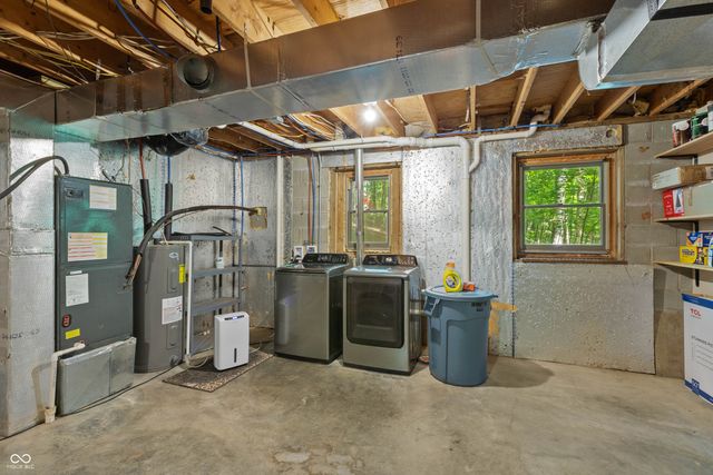 1575 Curly Shingles Road, Nashville, IN 47448