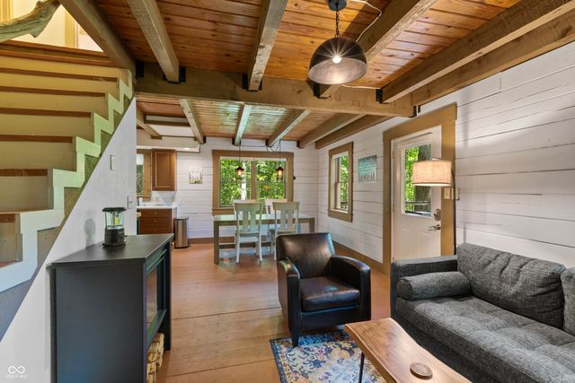 1575 Curly Shingles Road, Nashville, IN 47448