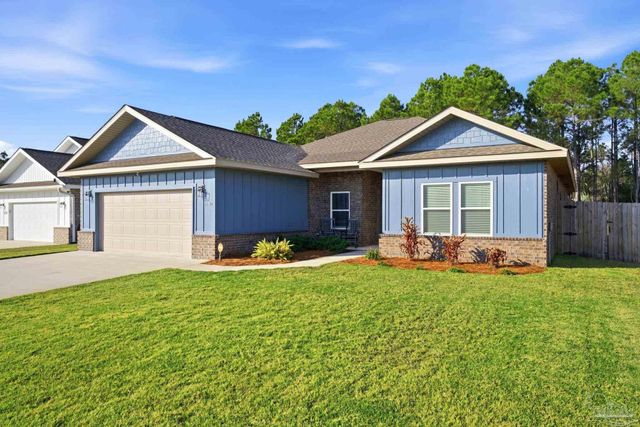 5530 Chenier Dr, Gulf Breeze, FL 32563