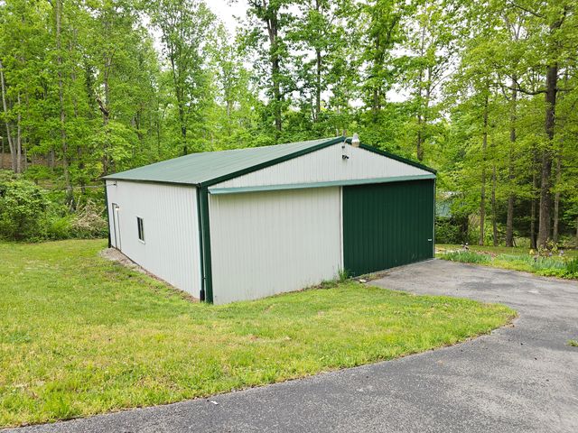 319 Camp Judy Lane, Wellington, KY 40387