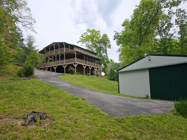 319 Camp Judy Lane, Wellington, KY 40387