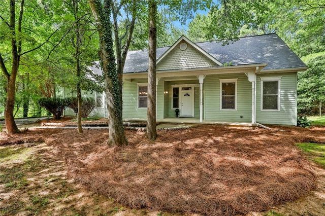 615 New Hope Road, Fayetteville, GA 30214