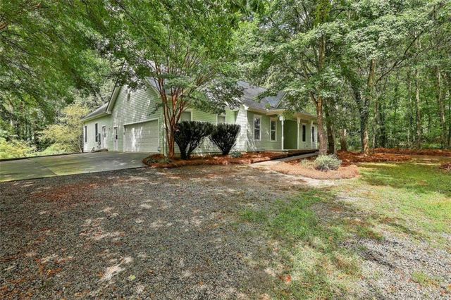 615 New Hope Road, Fayetteville, GA 30214
