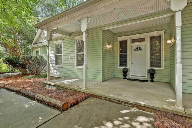 615 New Hope Road, Fayetteville, GA 30214