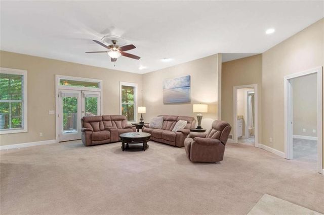 615 New Hope Road, Fayetteville, GA 30214