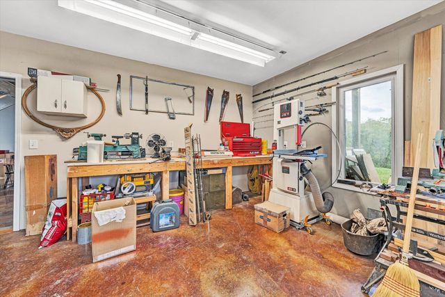 84 GREEN LEVEL RD, Boones Mill, VA 24065