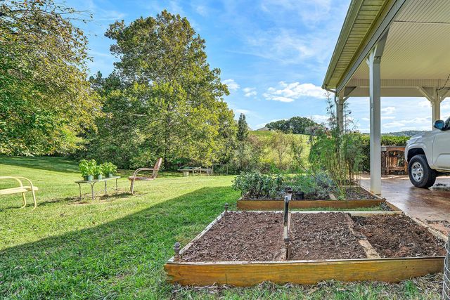 84 GREEN LEVEL RD, Boones Mill, VA 24065