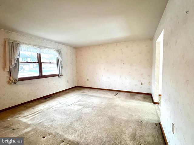 551 CHRISTOPHER DR, Wernersville, PA 19565