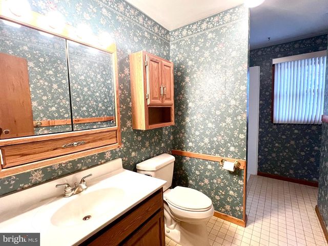 551 CHRISTOPHER DR, Wernersville, PA 19565