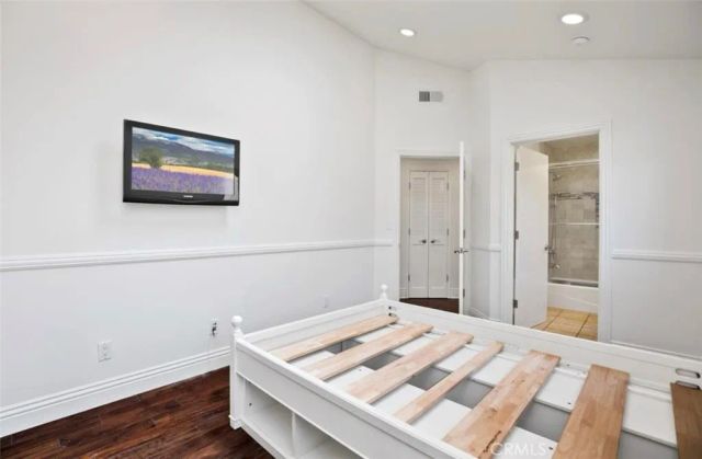 5954 Wilkinson Avenue, Valley Village, CA 91607