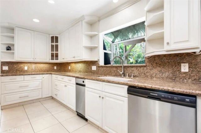 5954 Wilkinson Avenue, Valley Village, CA 91607