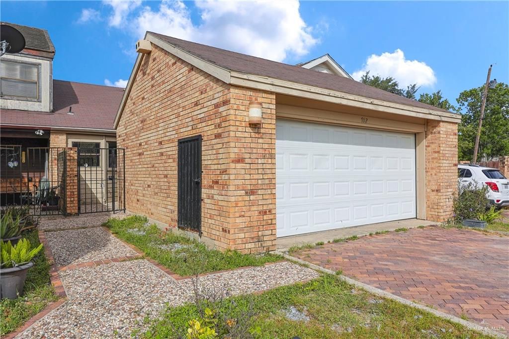702 Windsor Glen Drive, Mission, TX 78572