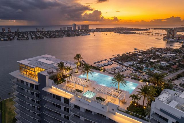220 Lake Shore Drive 715, Lake Park, FL 33403