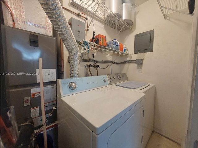 4571 NW 19th Way, Tamarac, FL 33309