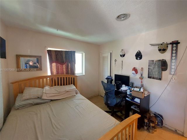 4571 NW 19th Way, Tamarac, FL 33309