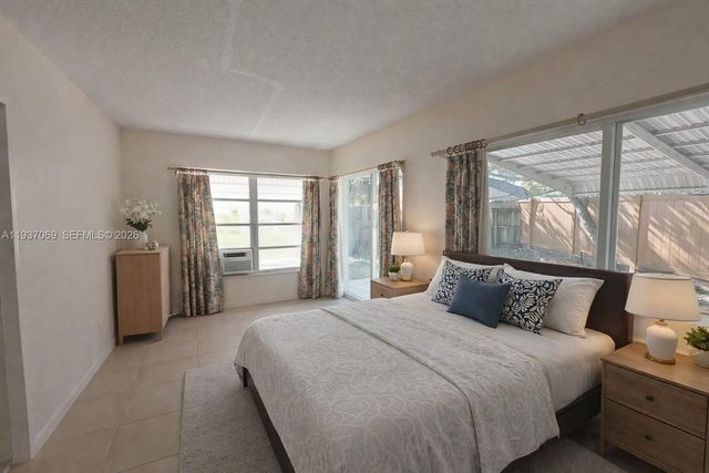 4571 NW 19th Way, Tamarac, FL 33309