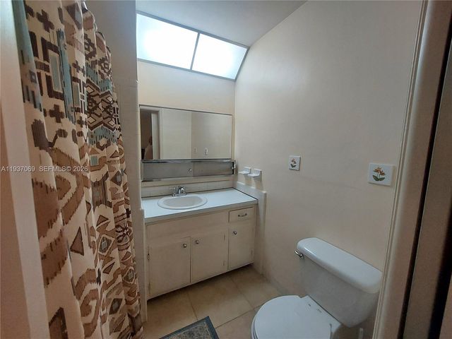 4571 NW 19th Way, Tamarac, FL 33309