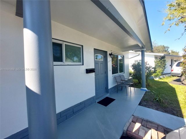 4571 NW 19th Way, Tamarac, FL 33309