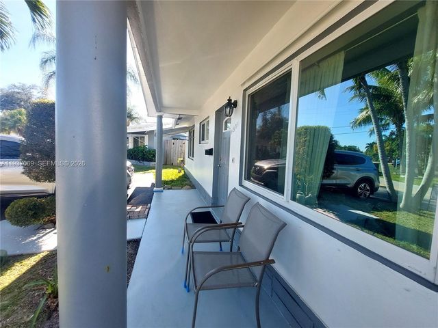 4571 NW 19th Way, Tamarac, FL 33309