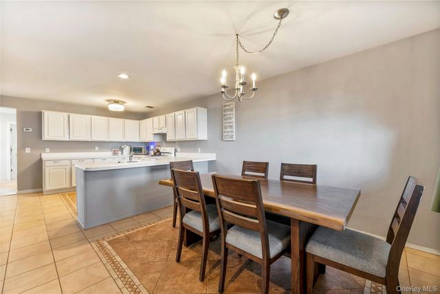 3105 Bluffs Drive S, Baiting Hollow, NY 11933