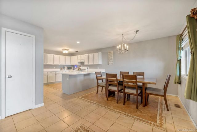 3105 Bluffs Drive S, Baiting Hollow, NY 11933