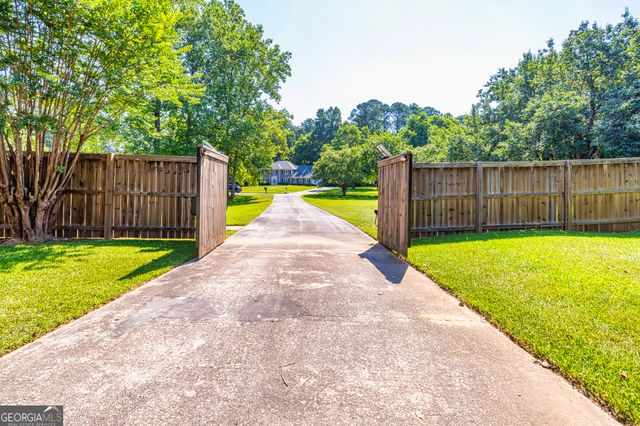 110 Birch Court, Fayetteville, GA 30214