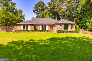 110 Birch Court, Fayetteville, GA 30214