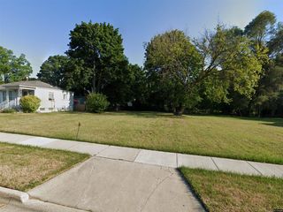 717 E Pike Street, Pontiac, MI 48342