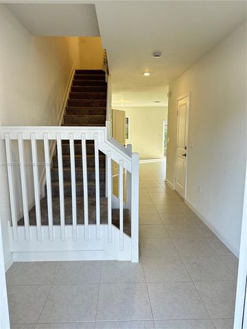 5020 SW 37th St, Pembroke Park, FL 33023