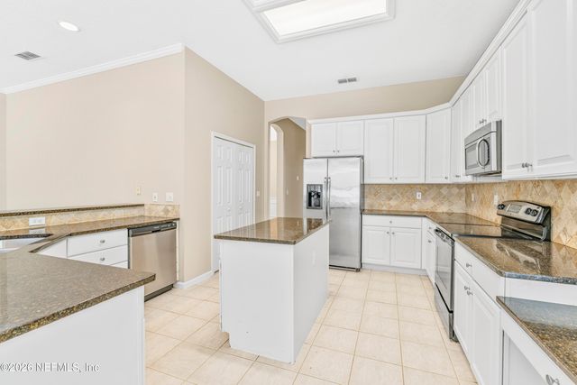 1896 BLUEBONNET Way, Fleming Island, FL 32003