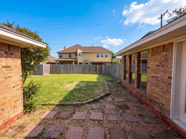 6712 Coach House Lane, Plano, TX 75023