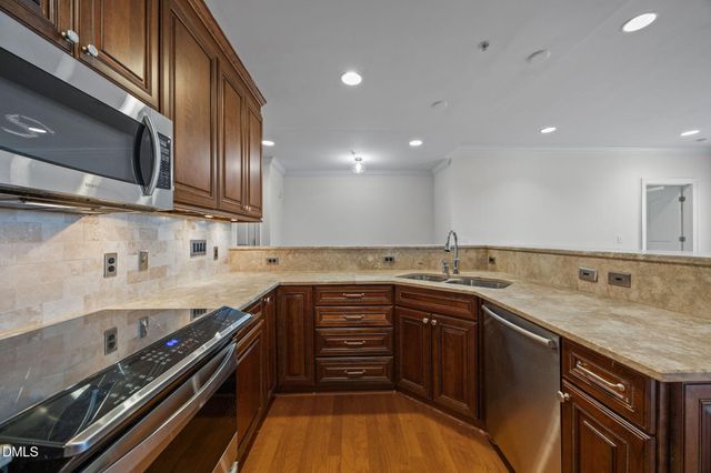 710 Independence Place 508, Raleigh, NC 27603