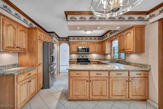14985 Camden Circle, Strongsville, OH 44136