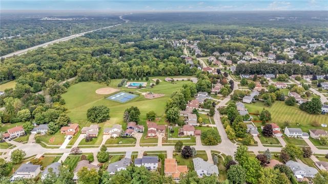 14985 Camden Circle, Strongsville, OH 44136