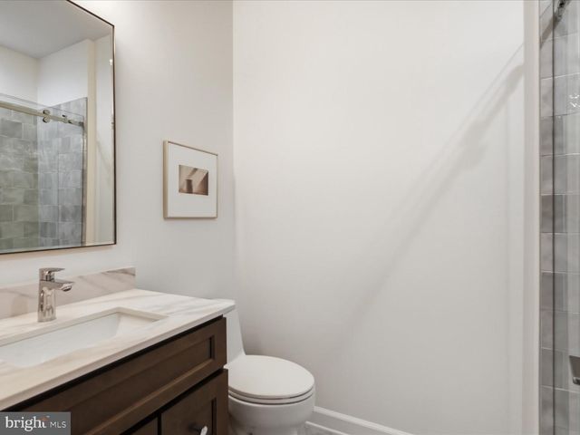 10090 COVER PL, Fairfax, VA 22030