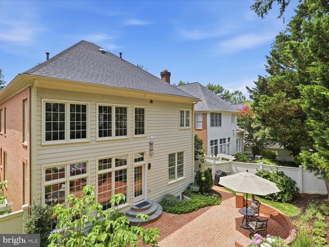 10090 COVER PL, Fairfax, VA 22030