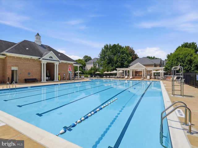 10090 COVER PL, Fairfax, VA 22030