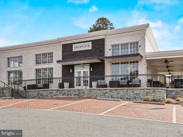 10090 COVER PL, Fairfax, VA 22030