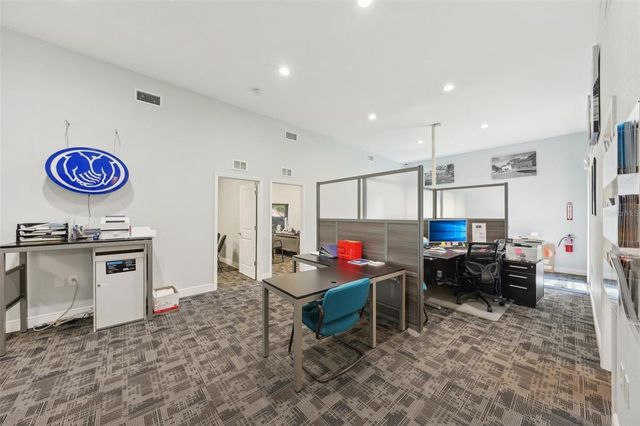 3209 30TH AVENUE S, St Petersburg, FL 33712