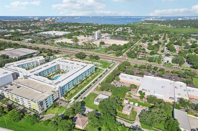 3209 30TH AVENUE S, St Petersburg, FL 33712