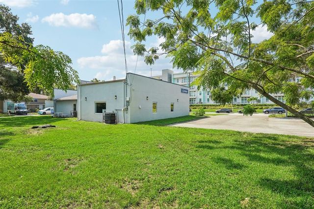 3209 30TH AVENUE S, St Petersburg, FL 33712