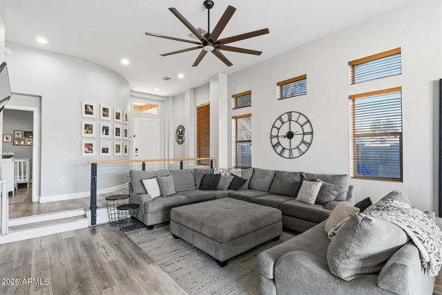 6036 E ROLAND Street, Mesa, AZ 85215